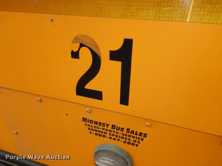 image for item DG0995 2006 Freightliner B2 Thomas school bus