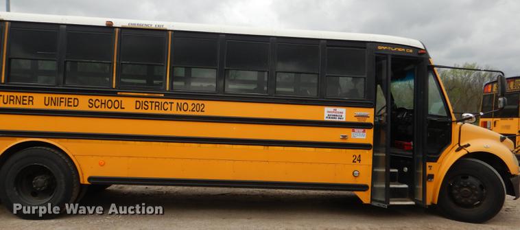 image for item DG0996 2006 Freightliner B2 Thomas school bus