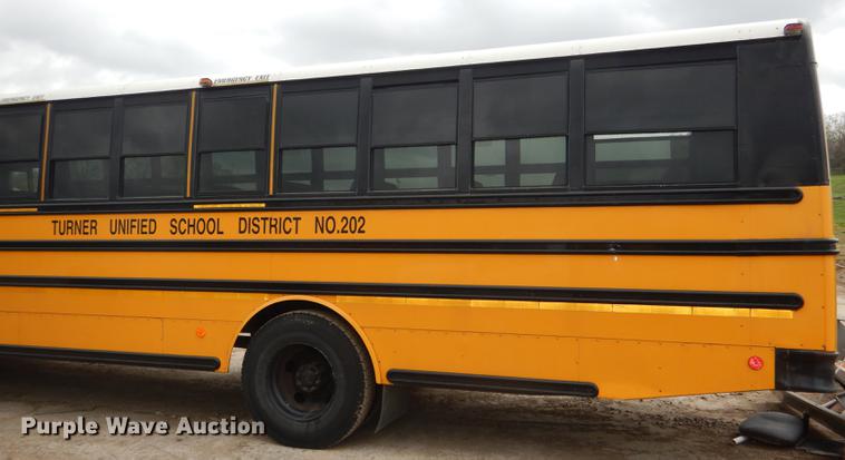 image for item DG0996 2006 Freightliner B2 Thomas school bus