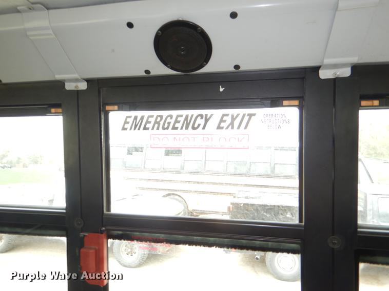 image for item DG0996 2006 Freightliner B2 Thomas school bus