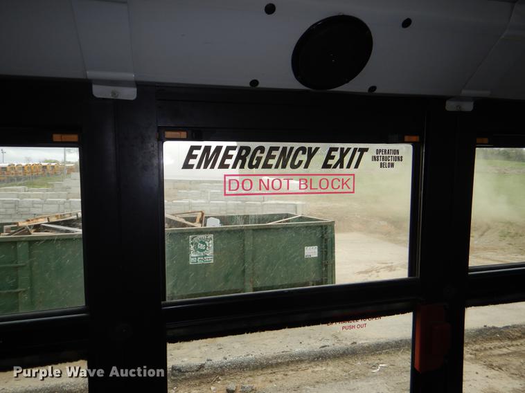 image for item DG0996 2006 Freightliner B2 Thomas school bus