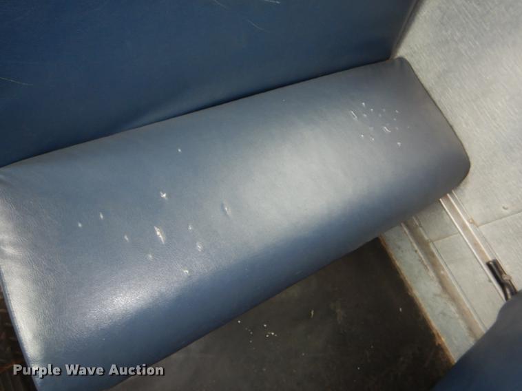 image for item DG0996 2006 Freightliner B2 Thomas school bus