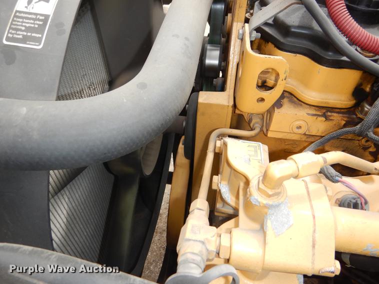 image for item DG0996 2006 Freightliner B2 Thomas school bus