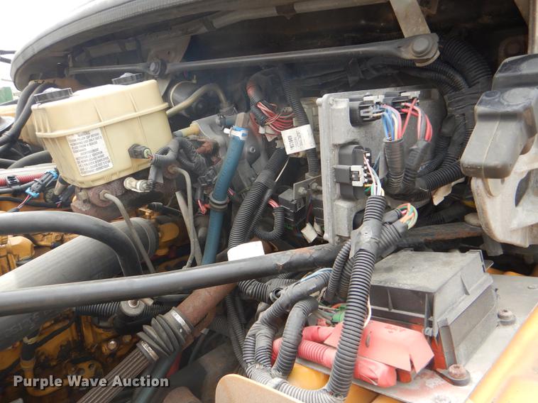 image for item DG0996 2006 Freightliner B2 Thomas school bus