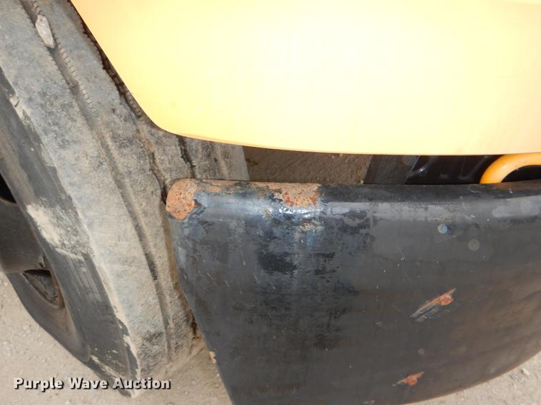 image for item DG0997 2006 Freightliner B2 Thomas school bus