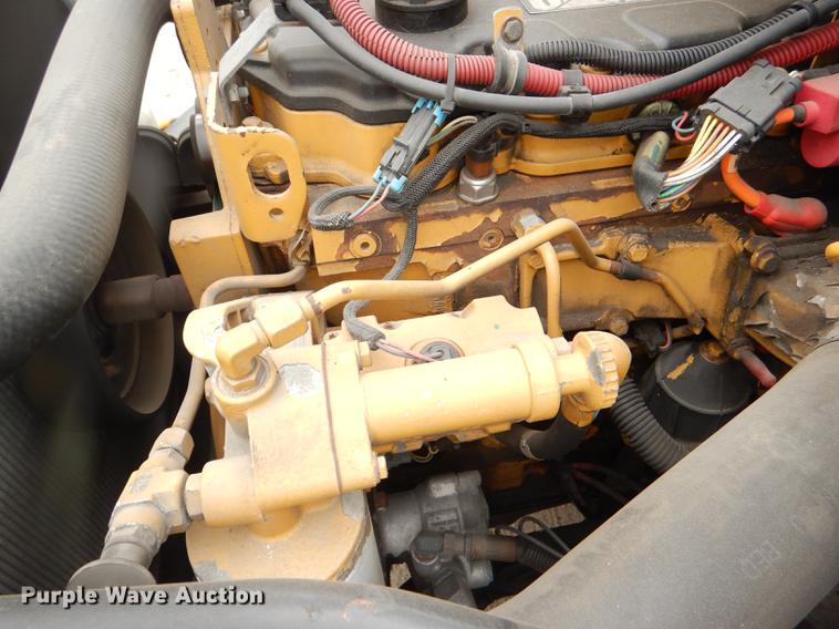 image for item DG0997 2006 Freightliner B2 Thomas school bus