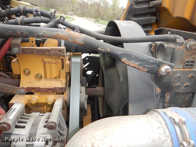 image for item DG0997 2006 Freightliner B2 Thomas school bus