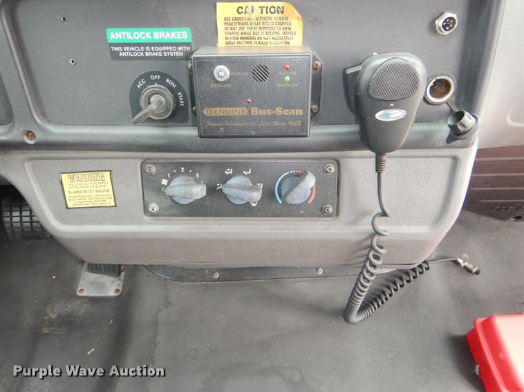 image for item DG0997 2006 Freightliner B2 Thomas school bus