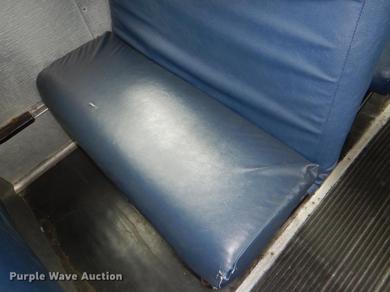 image for item DG0997 2006 Freightliner B2 Thomas school bus