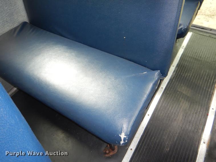 image for item DG0997 2006 Freightliner B2 Thomas school bus