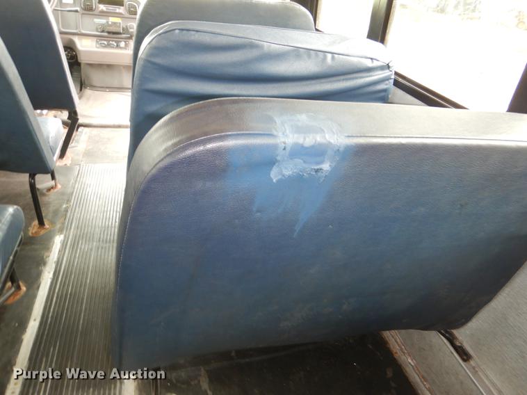 image for item DG0997 2006 Freightliner B2 Thomas school bus