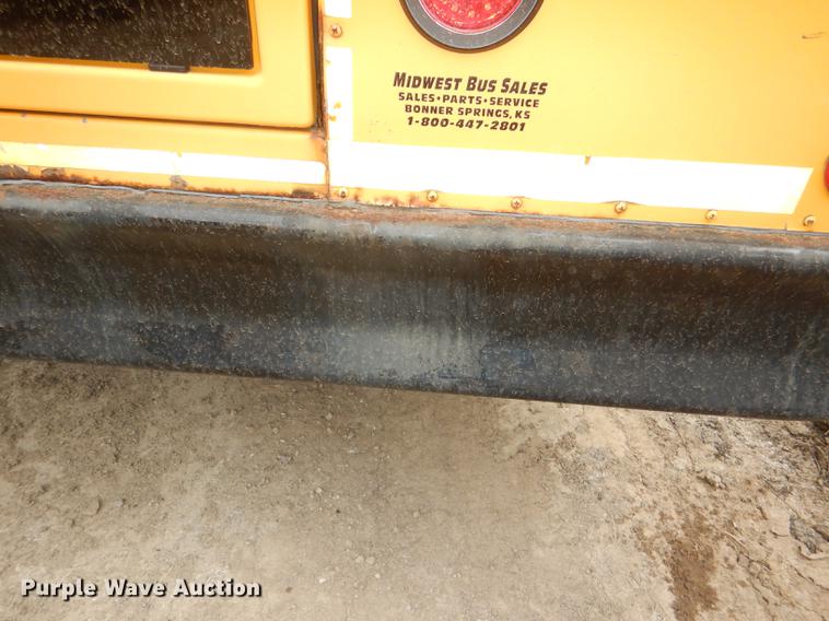 image for item DG0997 2006 Freightliner B2 Thomas school bus