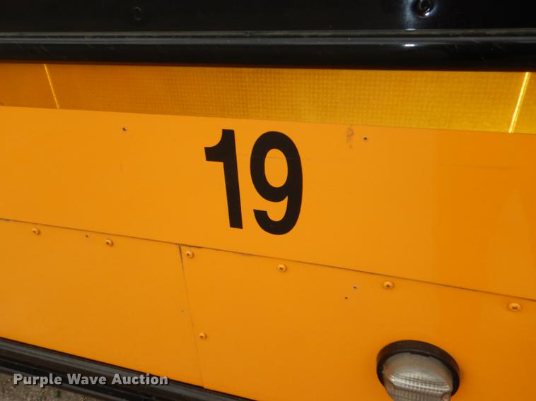 image for item DG0997 2006 Freightliner B2 Thomas school bus