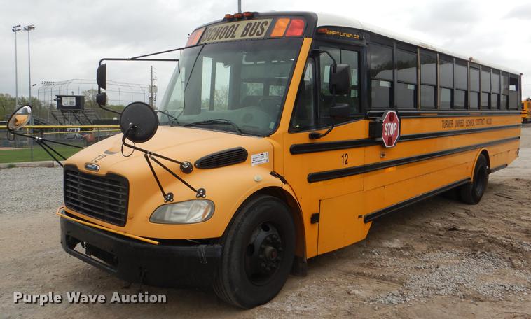 image for item DG0998 2006 Freightliner B2 Thomas school bus