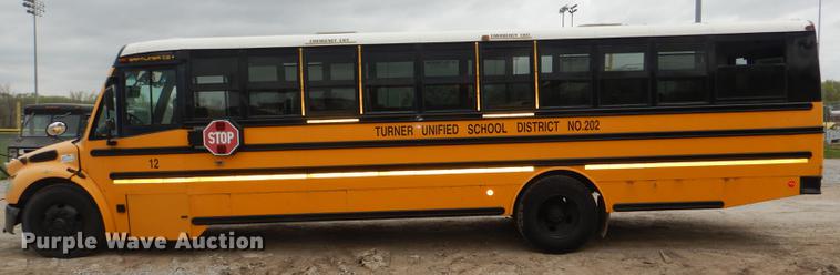 image for item DG0998 2006 Freightliner B2 Thomas school bus