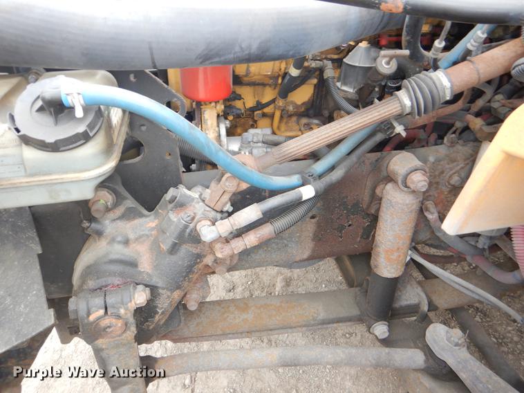 image for item DG0998 2006 Freightliner B2 Thomas school bus