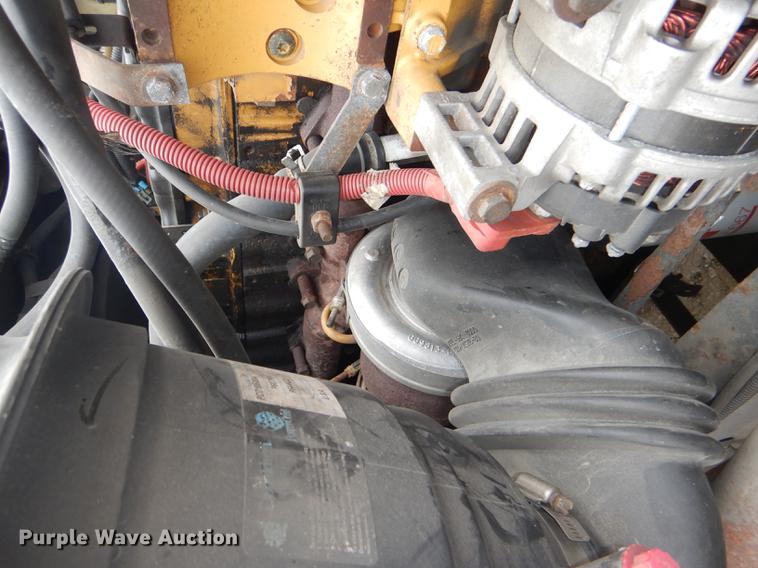 image for item DG0998 2006 Freightliner B2 Thomas school bus