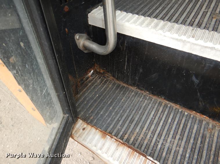 image for item DG0998 2006 Freightliner B2 Thomas school bus