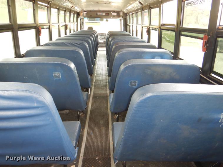 image for item DG0998 2006 Freightliner B2 Thomas school bus