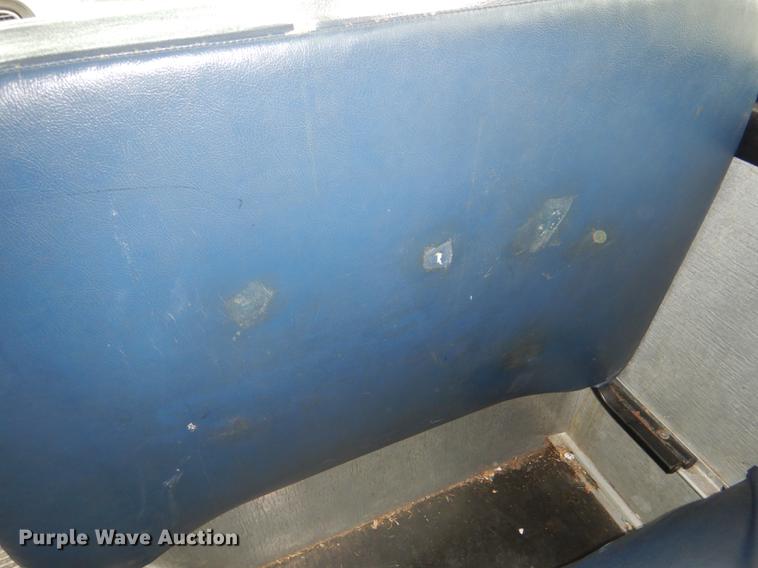 image for item DG0998 2006 Freightliner B2 Thomas school bus