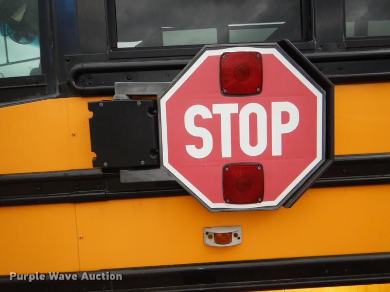 image for item DG0998 2006 Freightliner B2 Thomas school bus