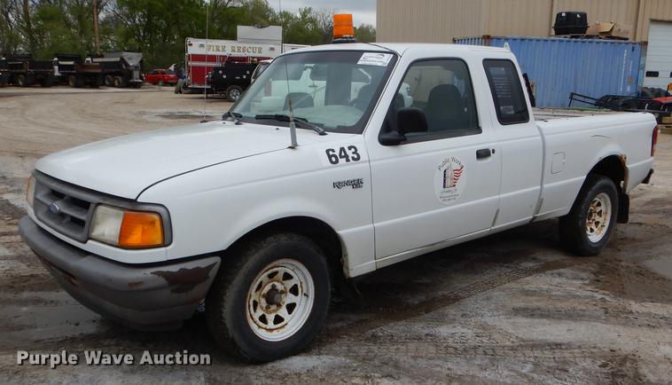 image for item DG1010 1997 Ford Ranger XL SuperCab pickup truck