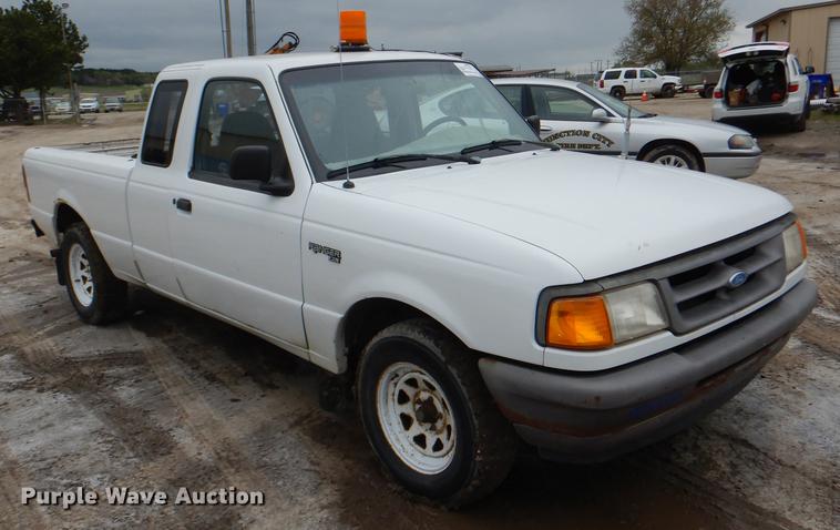 image for item DG1010 1997 Ford Ranger XL SuperCab pickup truck