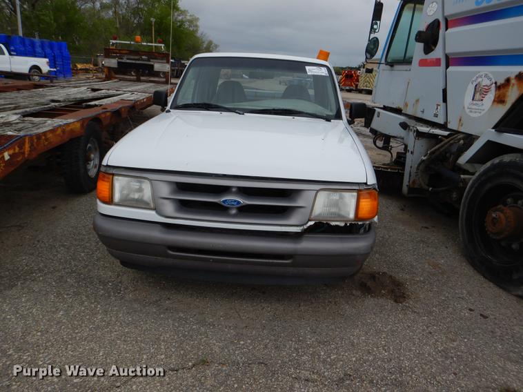 image for item DG1013 1997 Ford Ranger XL SuperCab pickup truck