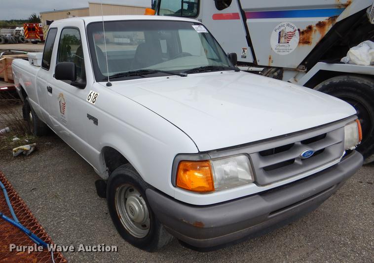 image for item DG1013 1997 Ford Ranger XL SuperCab pickup truck