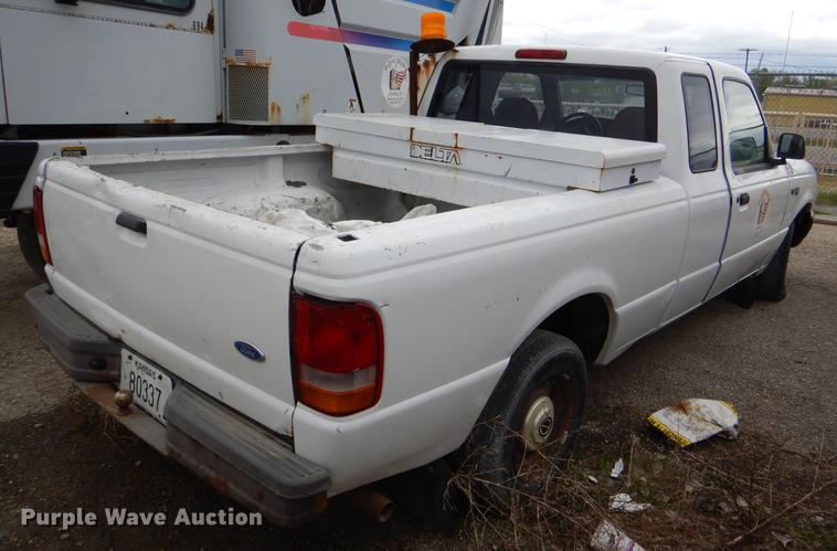 image for item DG1013 1997 Ford Ranger XL SuperCab pickup truck