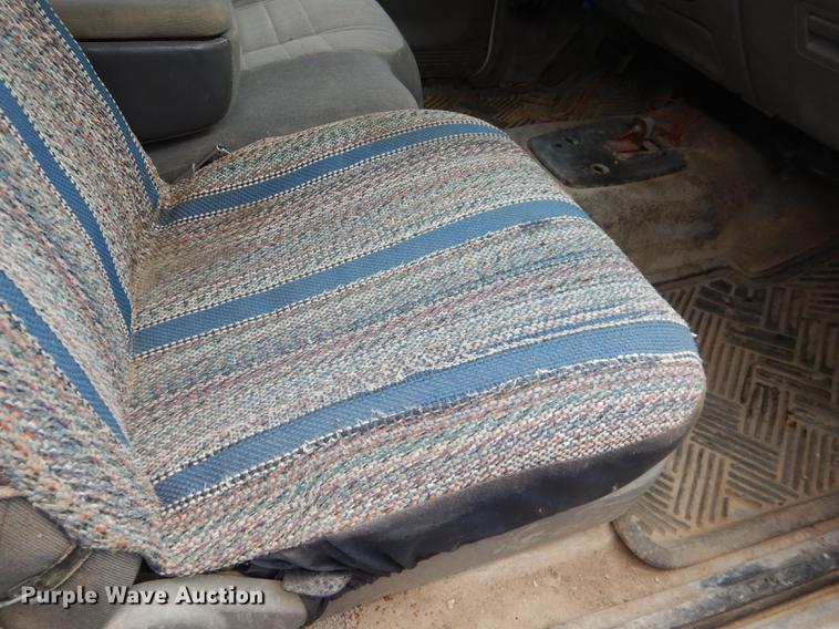 image for item DG1013 1997 Ford Ranger XL SuperCab pickup truck