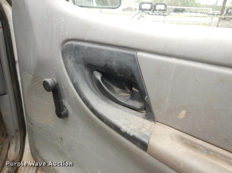 image for item DG1013 1997 Ford Ranger XL SuperCab pickup truck