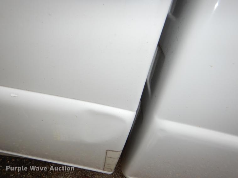 image for item DG1013 1997 Ford Ranger XL SuperCab pickup truck