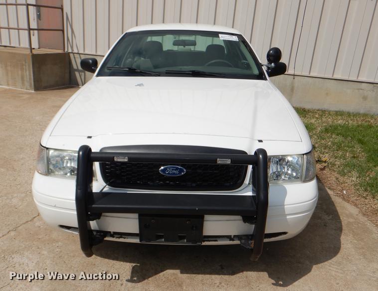 image for item DG1018 2009 Ford Crown Victoria Police Interceptor
