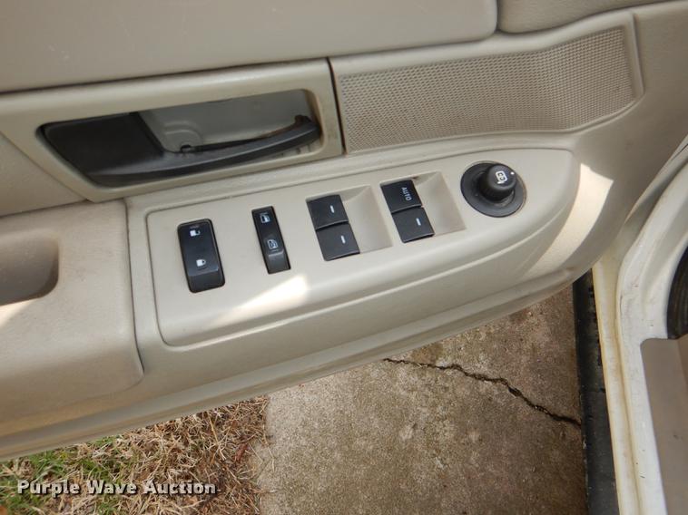 image for item DG1018 2009 Ford Crown Victoria Police Interceptor