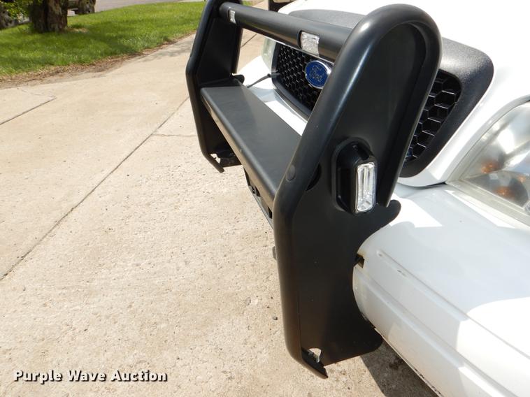 image for item DG1018 2009 Ford Crown Victoria Police Interceptor