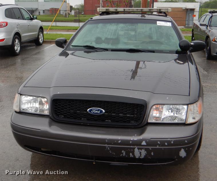 image for item DG1047 2010 Ford Crown Victoria Police Interceptor