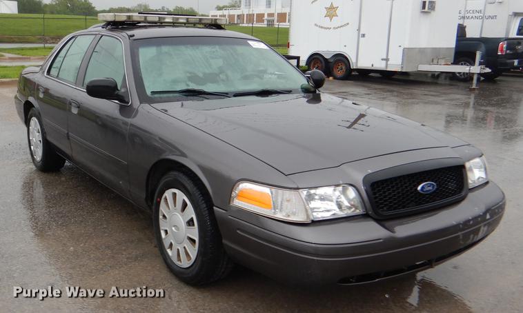 image for item DG1047 2010 Ford Crown Victoria Police Interceptor