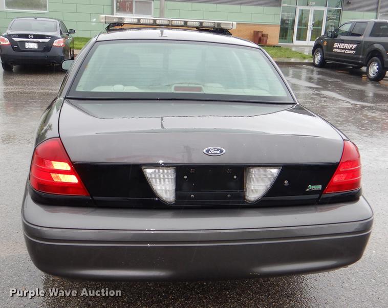 image for item DG1047 2010 Ford Crown Victoria Police Interceptor