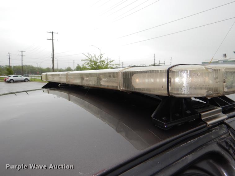 image for item DG1047 2010 Ford Crown Victoria Police Interceptor