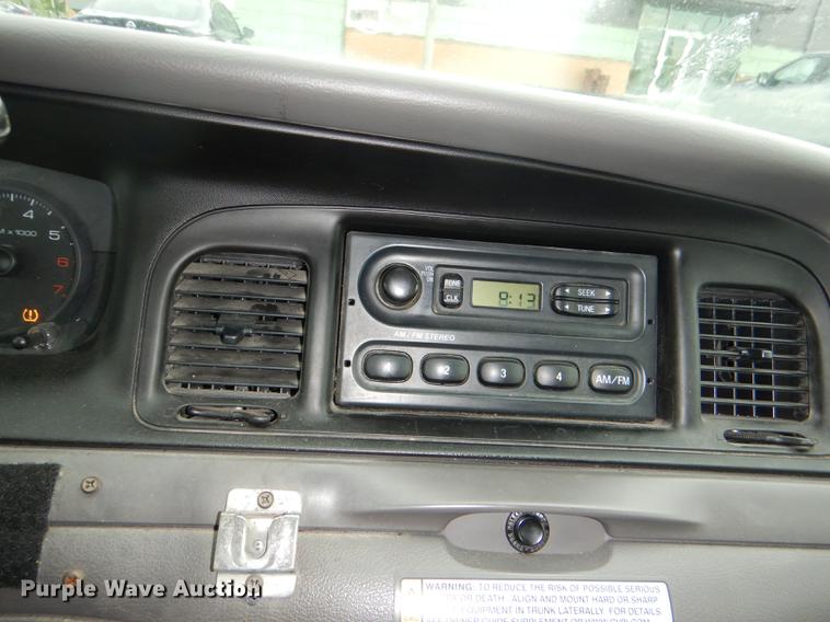 image for item DG1047 2010 Ford Crown Victoria Police Interceptor