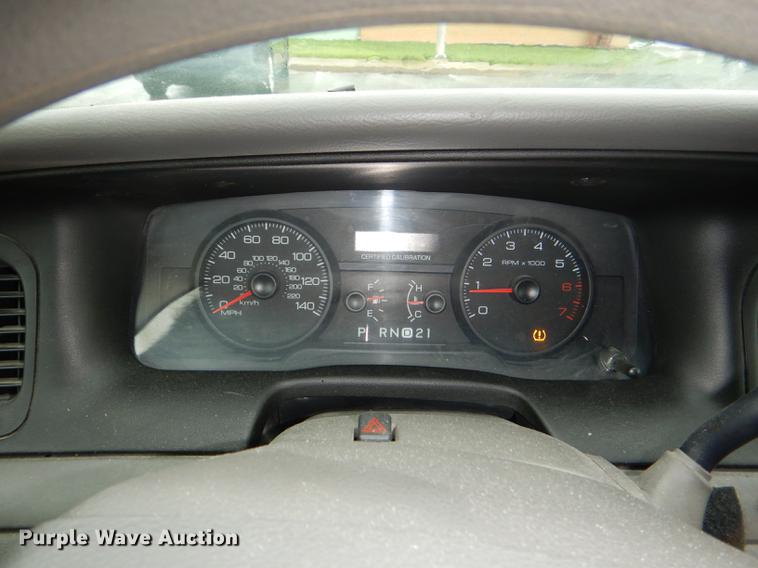 image for item DG1047 2010 Ford Crown Victoria Police Interceptor