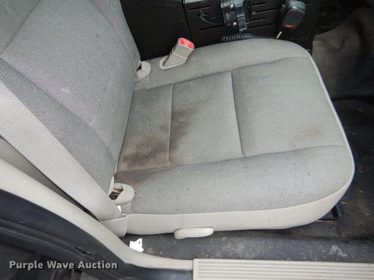 image for item DG1047 2010 Ford Crown Victoria Police Interceptor