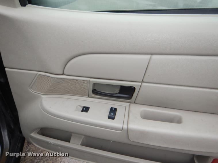 image for item DG1047 2010 Ford Crown Victoria Police Interceptor