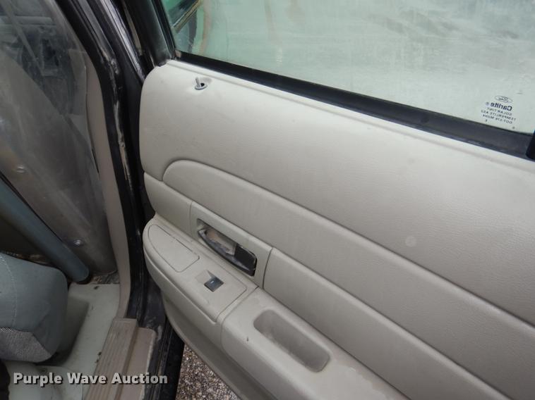 image for item DG1047 2010 Ford Crown Victoria Police Interceptor