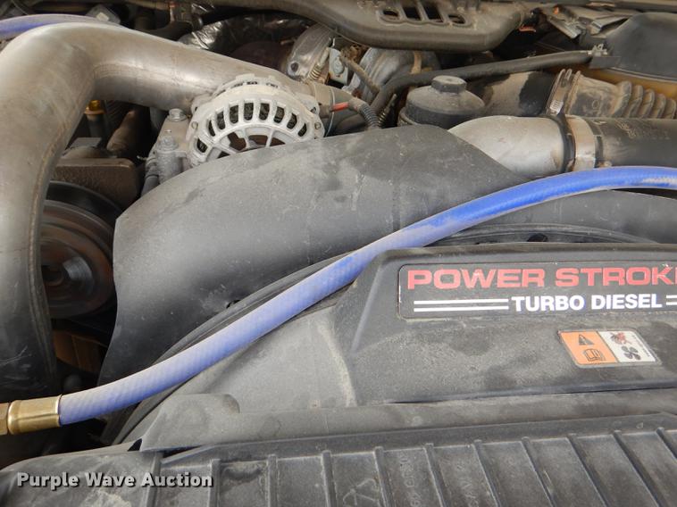 image for item DG1055 2004 Ford F550 Super Duty XL bucket truck