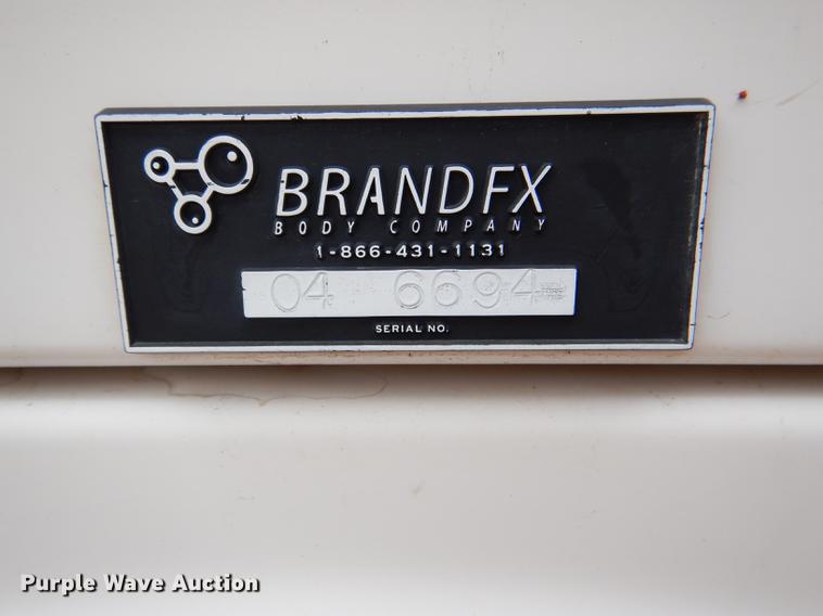 image for item DG1055 2004 Ford F550 Super Duty XL bucket truck