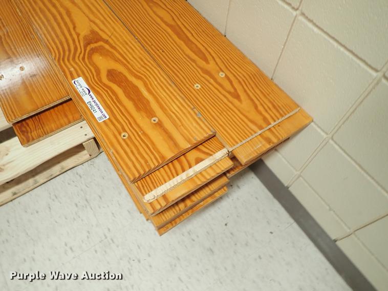 image for item EH9241 (35) pine bleacher boards