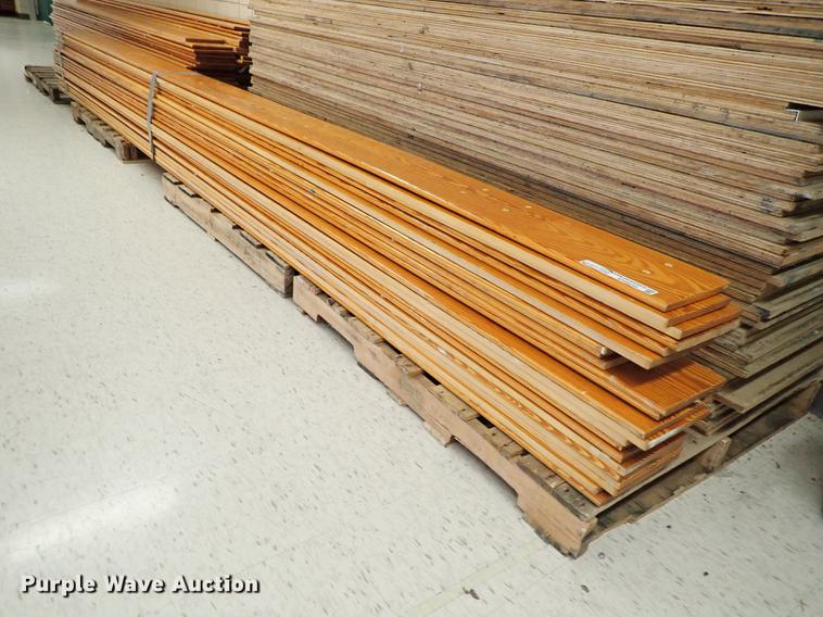 image for item EH9245 (22) pine bleacher boards