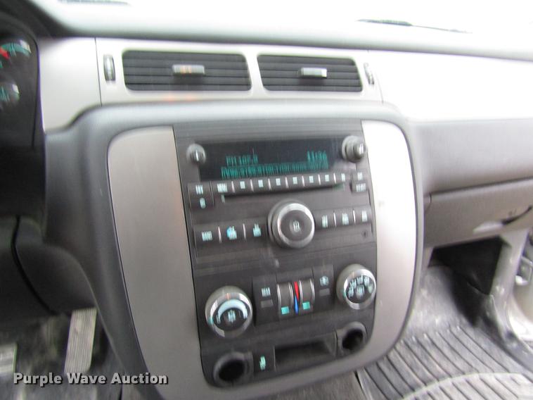 image for item EH9421 2013 Chevrolet Tahoe Police SUV